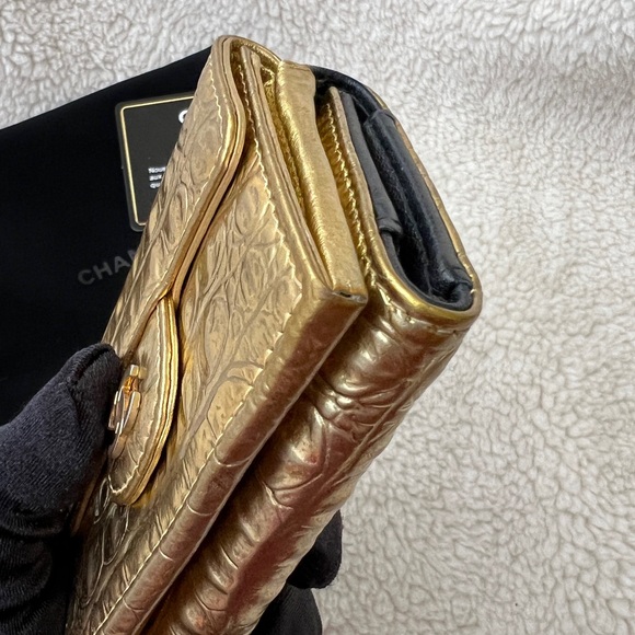 Auth Chanel Metallic Gold Croc Embossed Trifold Compact Wallet - Picture 12 of 15